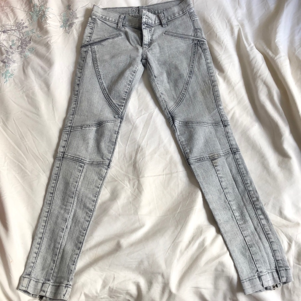 Spunky, stretchy, distressed jeans